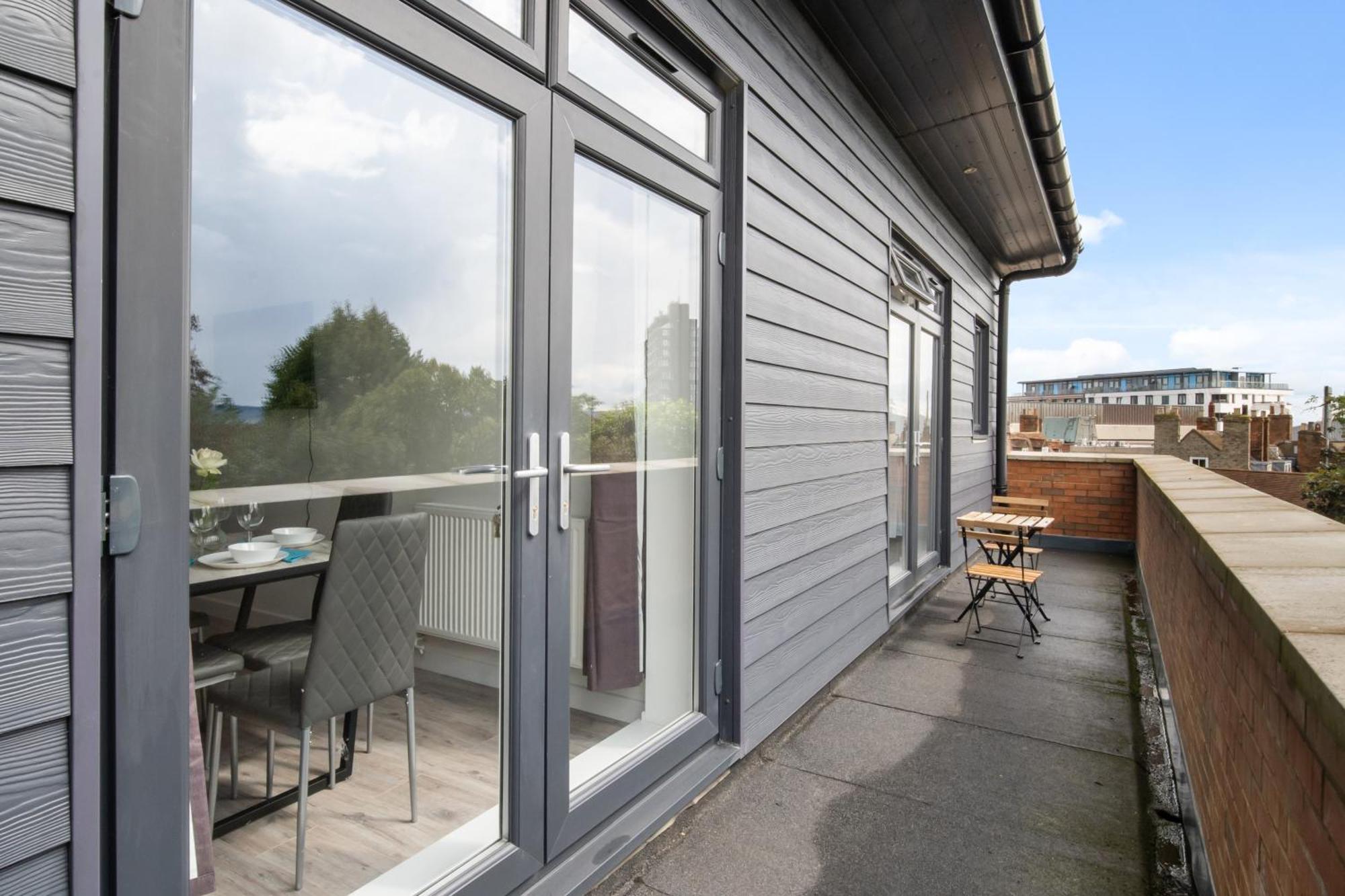 Livestay-Modern Apartments Building In Aylesbury Aylesbury  Exteriér fotografie